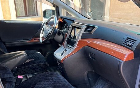 Toyota Vellfire I, 2009 год, 1 950 000 рублей, 5 фотография