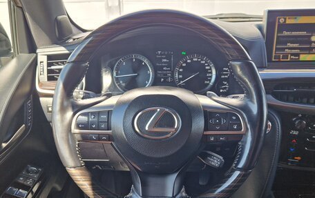 Lexus LX III, 2017 год, 5 890 000 рублей, 11 фотография
