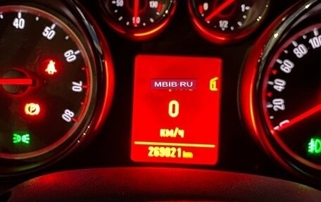 Opel Astra J, 2014 год, 680 000 рублей, 10 фотография