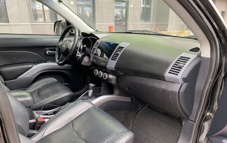 Mitsubishi Outlander III рестайлинг 3, 2007 год, 890 000 рублей, 7 фотография