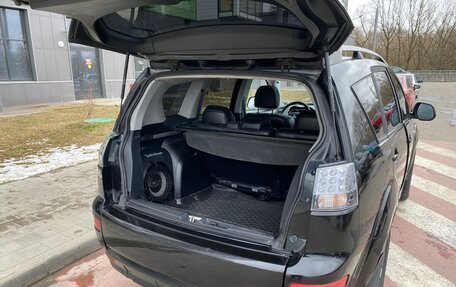 Mitsubishi Outlander III рестайлинг 3, 2007 год, 890 000 рублей, 11 фотография