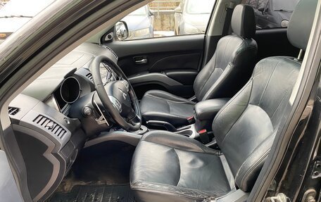 Mitsubishi Outlander III рестайлинг 3, 2007 год, 890 000 рублей, 8 фотография