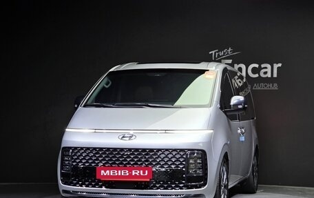 Hyundai Staria, 2023 год, 5 610 000 рублей, 3 фотография