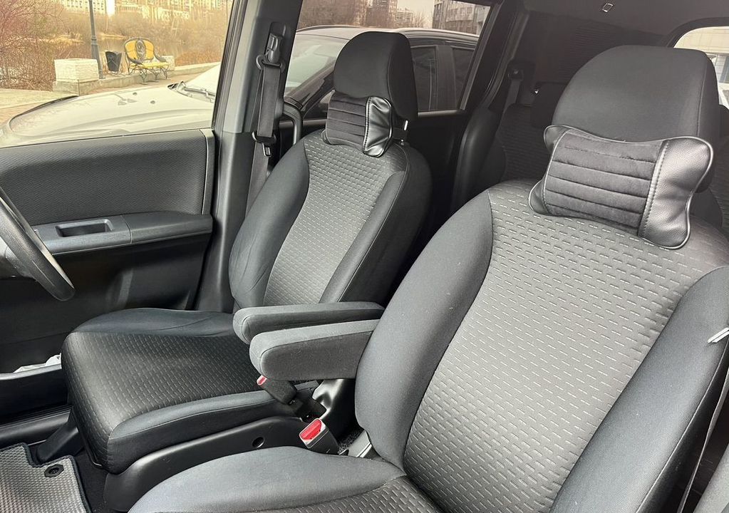 Honda Freed I, 2012 год, 1 240 000 рублей, 7 фотография