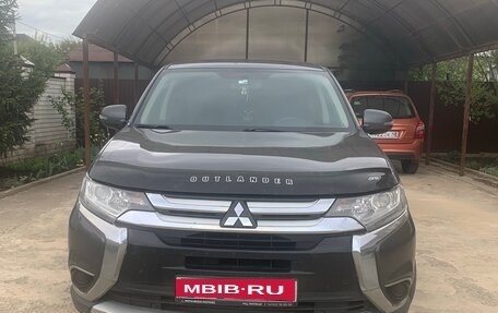 Mitsubishi Outlander III рестайлинг 3, 2016 год, 1 870 000 рублей, 1 фотография