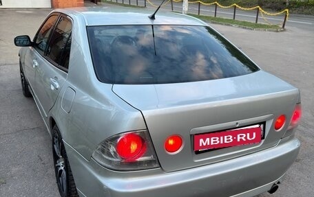 Toyota Altezza, 2001 год, 650 000 рублей, 3 фотография