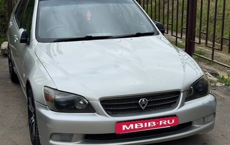 Toyota Altezza, 2001 год, 650 000 рублей, 6 фотография