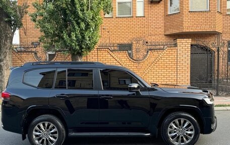 Toyota Land Cruiser, 2021 год, 9 000 000 рублей, 3 фотография