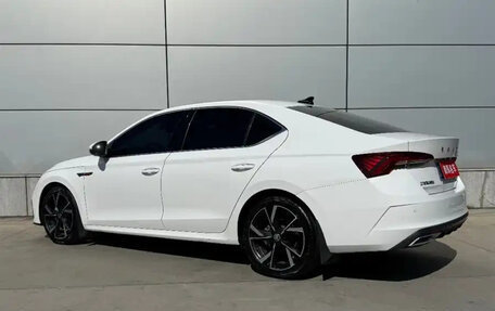 Skoda Octavia IV, 2022 год, 1 800 000 рублей, 6 фотография