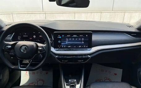 Skoda Octavia IV, 2022 год, 1 800 000 рублей, 9 фотография
