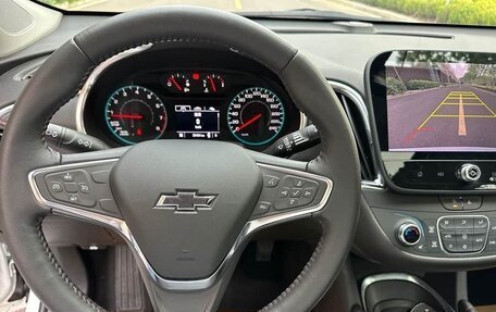 Chevrolet Malibu IX, 2022 год, 2 100 000 рублей, 8 фотография