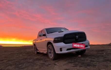 Dodge RAM IV, 2013 год, 2 950 000 рублей, 3 фотография