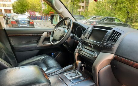 Toyota Land Cruiser 200, 2011 год, 2 900 000 рублей, 5 фотография