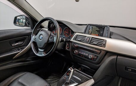 BMW 3 серия, 2014 год, 1 540 000 рублей, 15 фотография