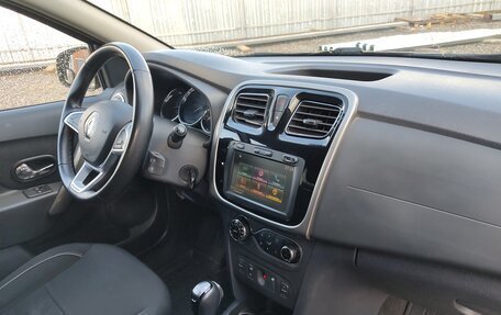 Renault Sandero II рестайлинг, 2018 год, 1 010 000 рублей, 3 фотография