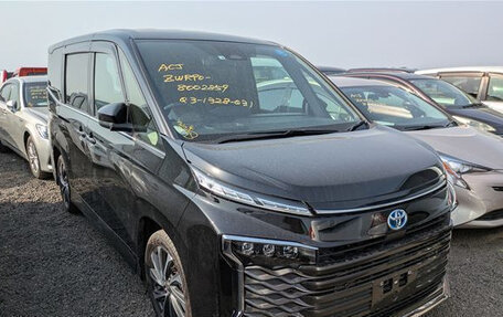 Toyota Voxy, 2022 год, 2 550 000 рублей, 2 фотография