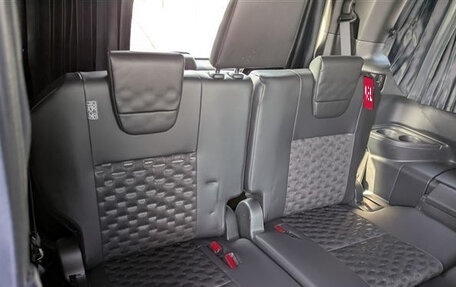 Toyota Voxy, 2022 год, 2 550 000 рублей, 7 фотография