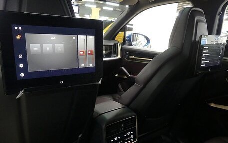 Porsche Cayenne III, 2024 год, 14 570 000 рублей, 18 фотография