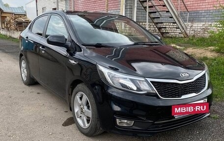 KIA Rio III рестайлинг, 2017 год, 990 000 рублей, 2 фотография