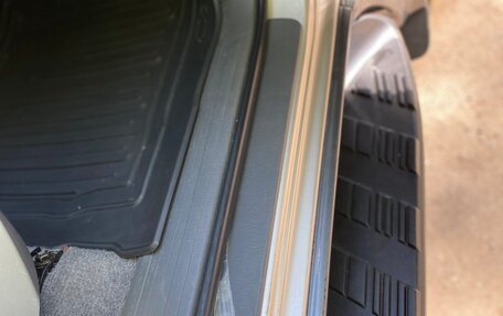Toyota Land Cruiser Prado 120 рестайлинг, 2006 год, 1 900 000 рублей, 11 фотография