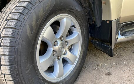 Toyota Land Cruiser Prado 120 рестайлинг, 2006 год, 1 900 000 рублей, 12 фотография
