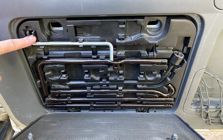 Toyota Land Cruiser Prado 120 рестайлинг, 2006 год, 1 900 000 рублей, 26 фотография