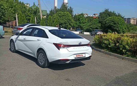 Hyundai Elantra, 2021 год, 1 900 000 рублей, 9 фотография
