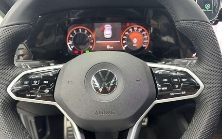 Volkswagen Golf VIII, 2021 год, 1 780 000 рублей, 10 фотография
