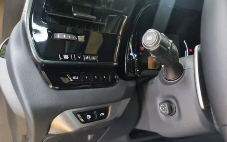 Lexus RX IV рестайлинг, 2024 год, 9 400 000 рублей, 13 фотография