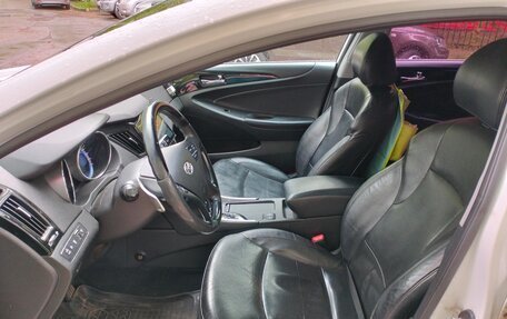 Hyundai Sonata VI, 2011 год, 1 160 000 рублей, 7 фотография