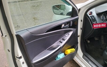 Hyundai Sonata VI, 2011 год, 1 160 000 рублей, 5 фотография