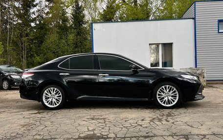 Toyota Camry, 2020 год, 3 650 000 рублей, 4 фотография