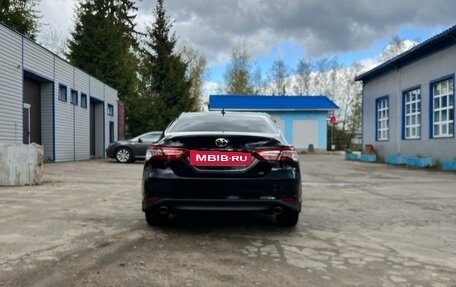 Toyota Camry, 2020 год, 3 650 000 рублей, 6 фотография