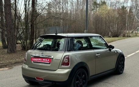 MINI Hatch, 2010 год, 850 000 рублей, 2 фотография