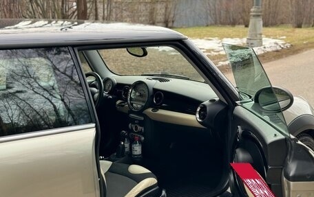 MINI Hatch, 2010 год, 850 000 рублей, 9 фотография