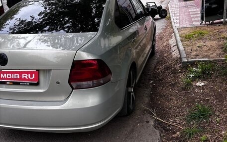 Volkswagen Polo VI (EU Market), 2013 год, 600 000 рублей, 2 фотография