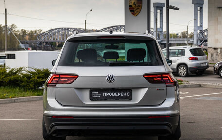 Volkswagen Tiguan II, 2018 год, 2 699 898 рублей, 10 фотография