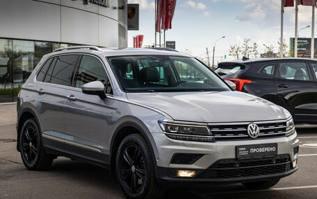 Volkswagen Tiguan II, 2018 год, 2 699 898 рублей, 6 фотография