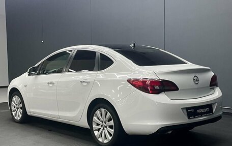 Opel Astra J, 2013 год, 890 000 рублей, 4 фотография