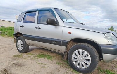 Chevrolet Niva I рестайлинг, 2004 год, 315 000 рублей, 1 фотография