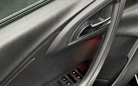 Opel Astra J, 2013 год, 890 000 рублей, 9 фотография