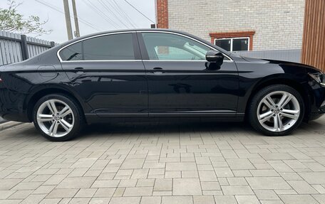Volkswagen Passat B8 рестайлинг, 2017 год, 1 750 000 рублей, 4 фотография