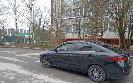 Hyundai Solaris II рестайлинг, 2017 год, 1 430 000 рублей, 4 фотография