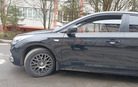 Hyundai Solaris II рестайлинг, 2017 год, 1 430 000 рублей, 3 фотография