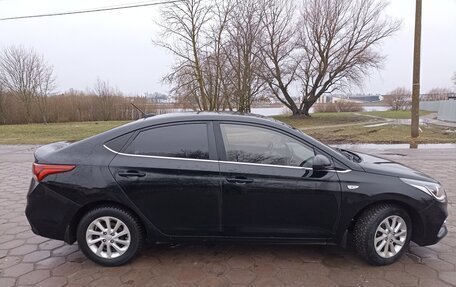 Hyundai Solaris II рестайлинг, 2017 год, 1 430 000 рублей, 8 фотография