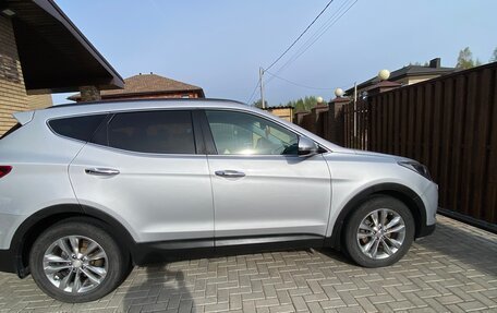 Hyundai Santa Fe III рестайлинг, 2017 год, 2 450 000 рублей, 5 фотография