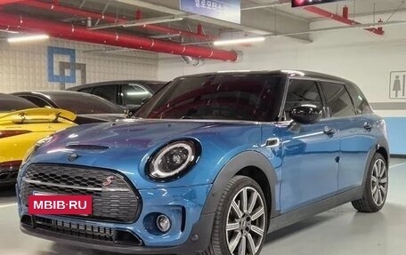 MINI Clubman, 2022 год, 2 980 000 рублей, 2 фотография