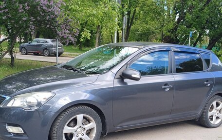 KIA cee'd I рестайлинг, 2010 год, 670 000 рублей, 2 фотография