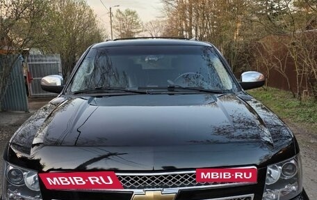 Chevrolet Tahoe III, 2008 год, 1 950 000 рублей, 3 фотография