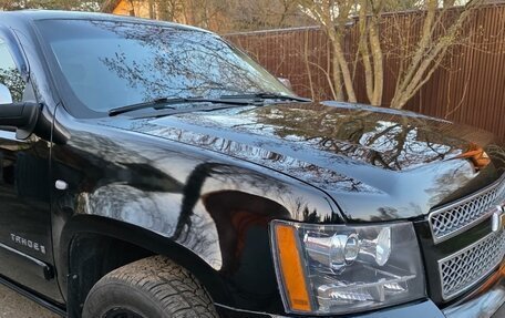 Chevrolet Tahoe III, 2008 год, 1 950 000 рублей, 4 фотография